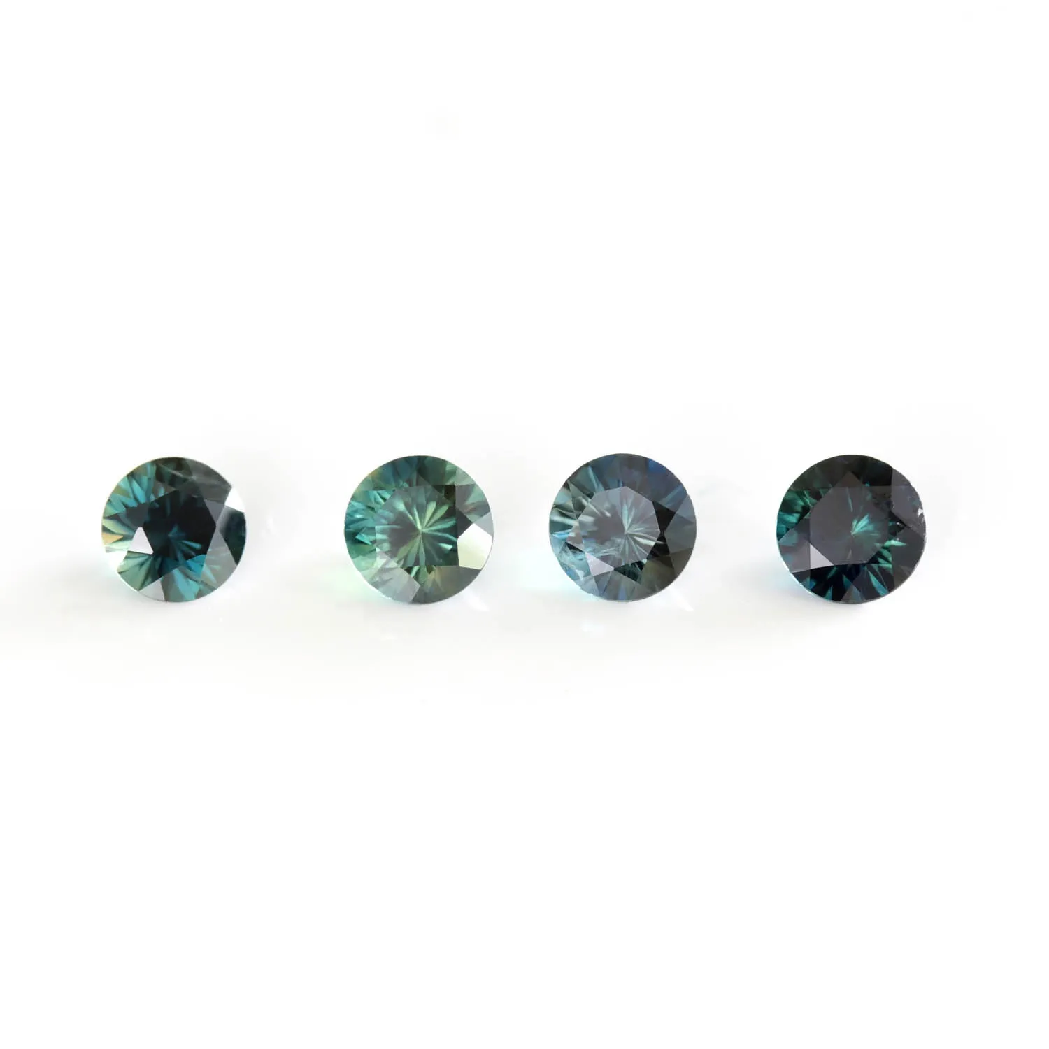 4mm Round Australian Sapphire - 100640