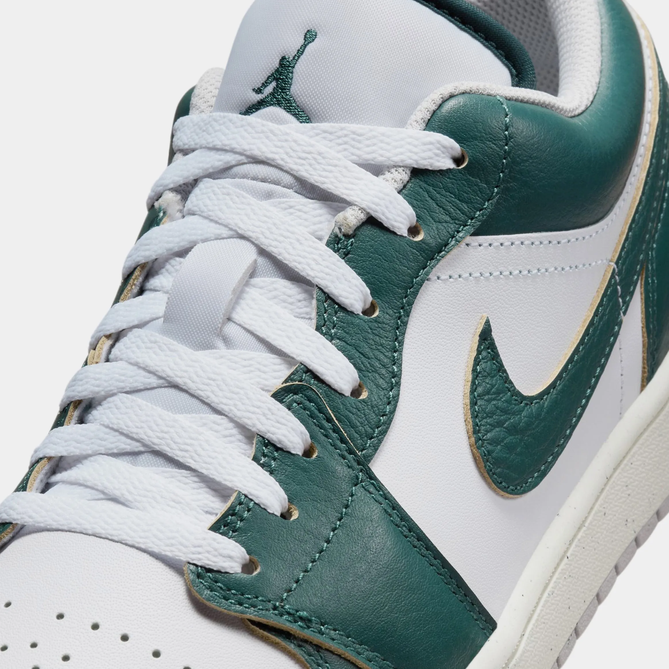 Air Jordan 1 Retro Low SE Oxidized Green Mens Lifestyle Shoes (Oxidized Green/White/Sail/Neutral Grey)