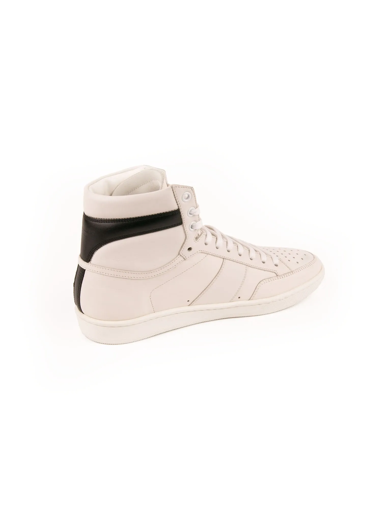 Court Classic - White / Black