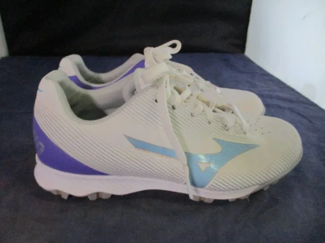 Used Mizuno Cleats Size 4