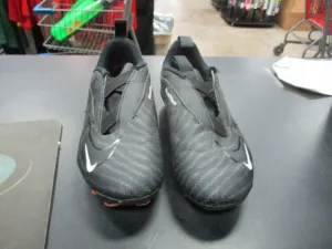 Used Nike Phantom GX Youth Size 2 Cleats